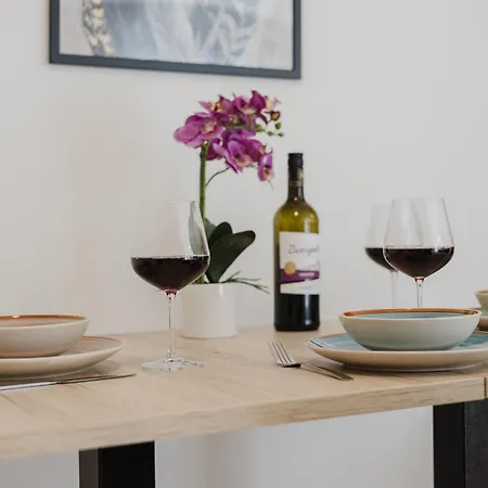 Ξενοδοχείο με διαμερίσματα Innsight Appartementhaus - Mit Kuechen Fuer Lang Und Kurzzeitaufenthalte Πασάου