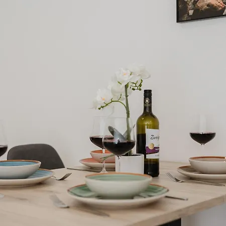 Innsight Appartementhaus - Mit Kuechen Fuer Lang Und Kurzzeitaufenthalte מלון דירות 3*