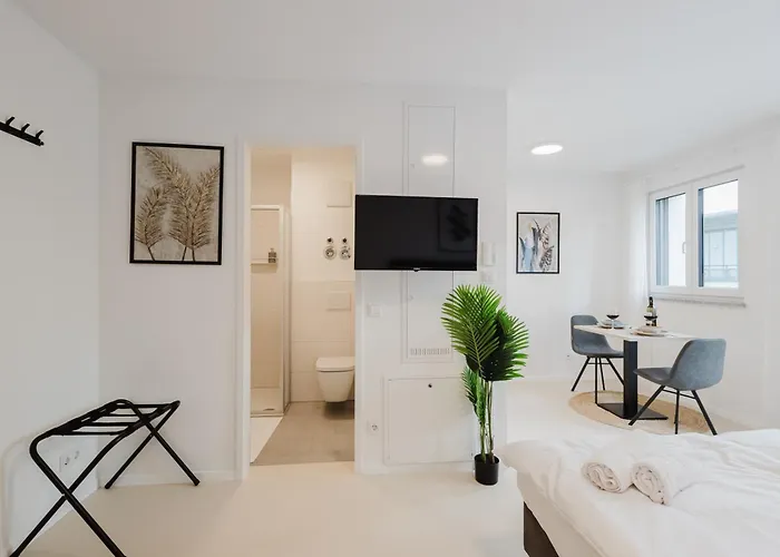 Innsight Appartementhaus - Mit Kuechen Fuer Lang Und Kurzzeitaufenthalte Apartmanhotel 3*